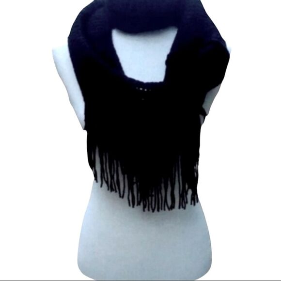 NEW Fringe Infinity Scarf - Picture 2 of 3